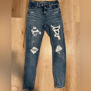 American Eagle skinny Jeans 2 Short
